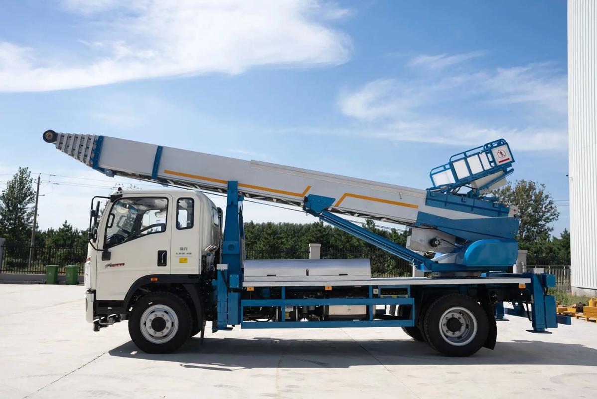 莱芜云梯上料车租赁费用