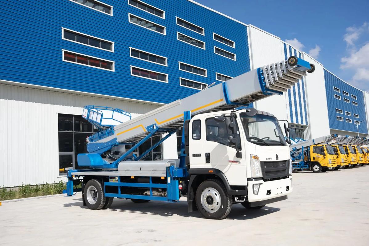 莱芜出租云梯车高空作业车 建筑垃圾搬运